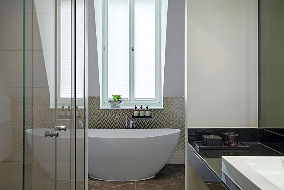 Roomers Berlin Steinplatz, Autograph Collection