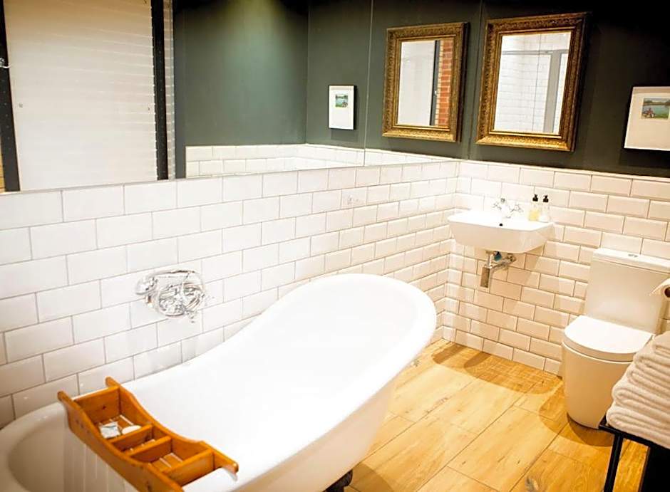 Liedjiesbos Urban Olive Farm Accommodation