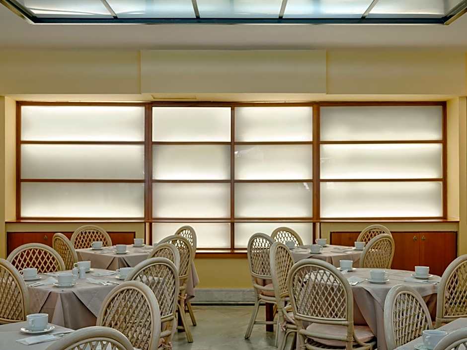 Atlantica Yakinthos Hotel