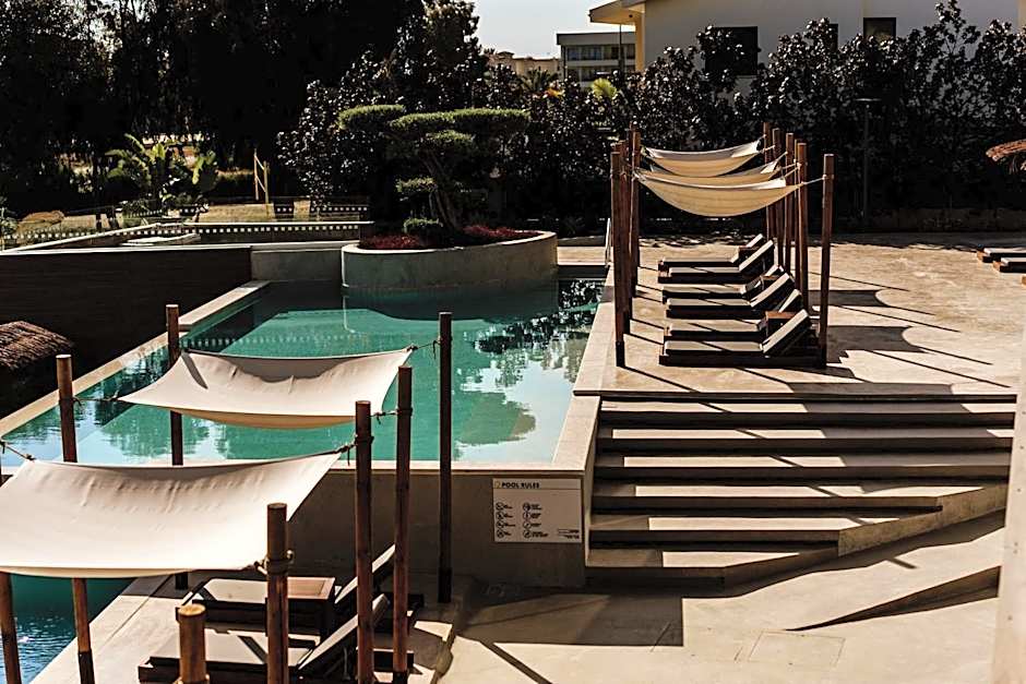 Cavo Zoe Seaside Hotel