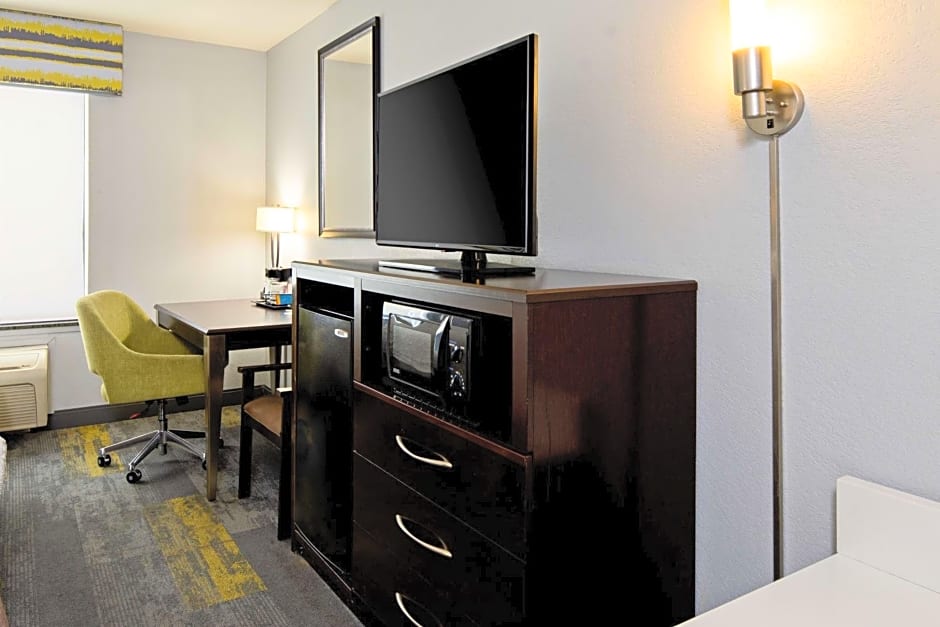 Hampton Inn By Hilton & Suites Bakersfield/Hwy 58