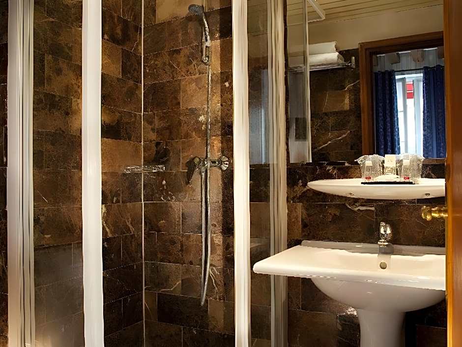 Sevres Saint Germain Hotel