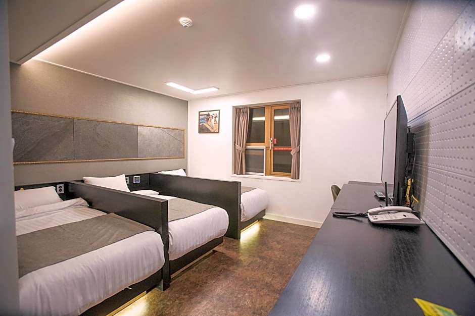 Major Hotel 2
