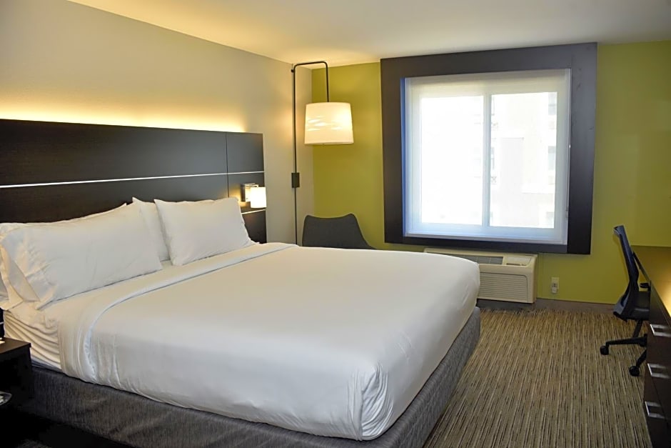 Holiday Inn Express Windsor Sonoma Wine Country, an IHG Hotel