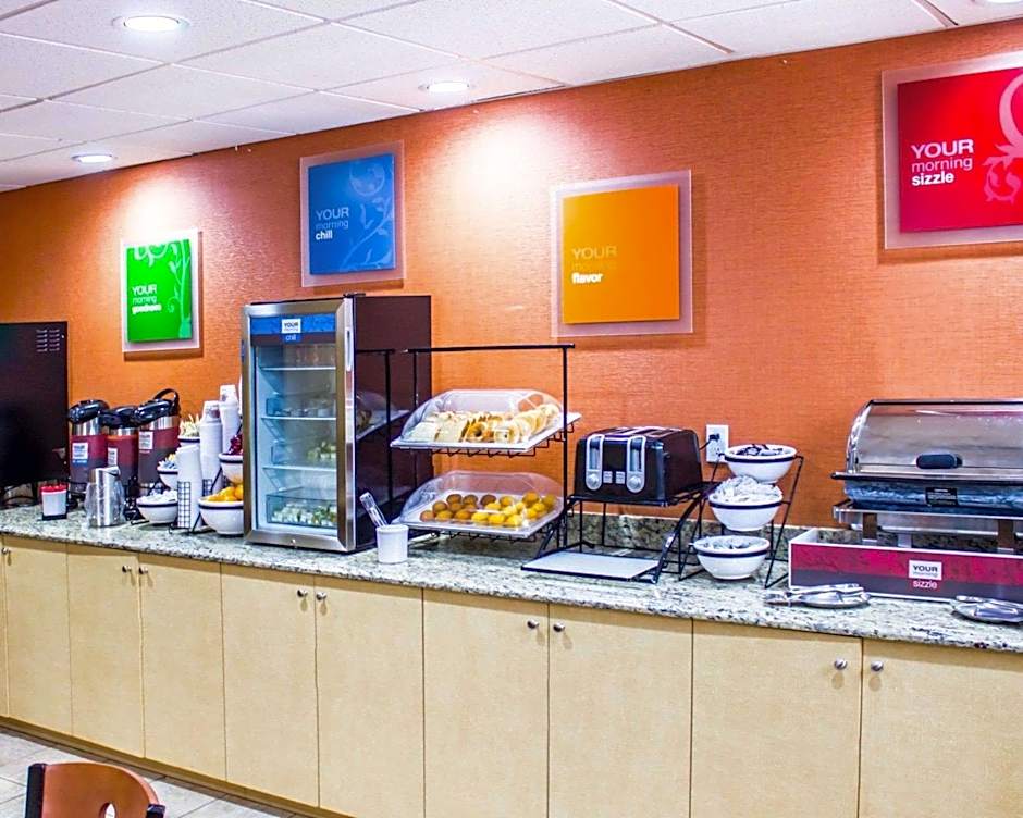 Travelodge by Wyndham Ozone Park