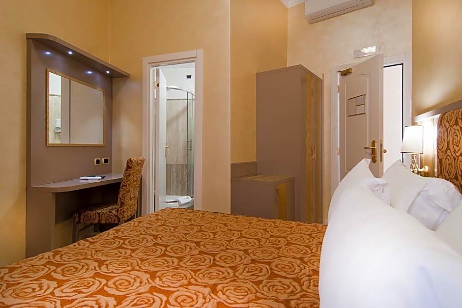 Hotel Fellini