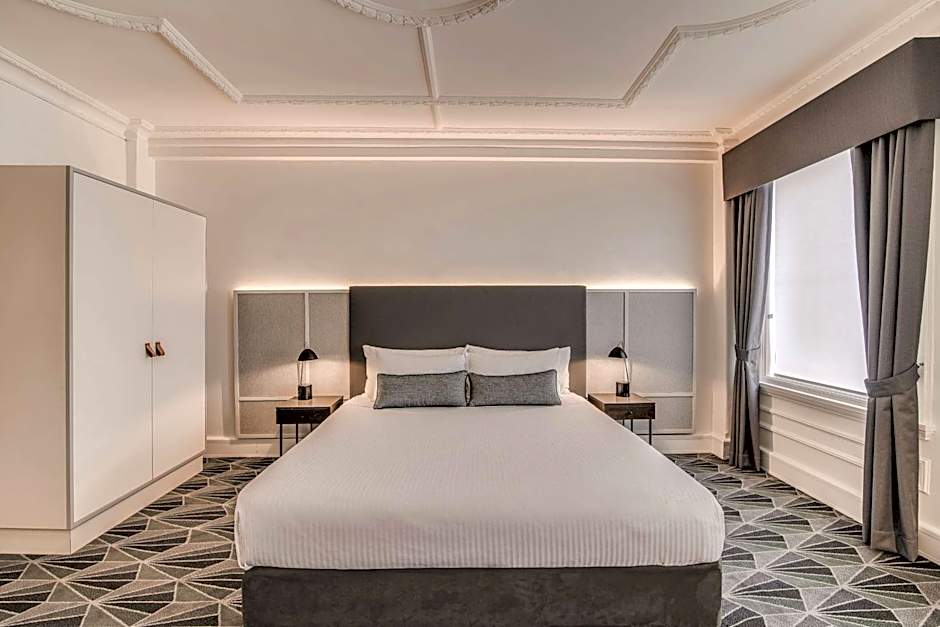 The Savoy Hotel on Little Collins Melbourne