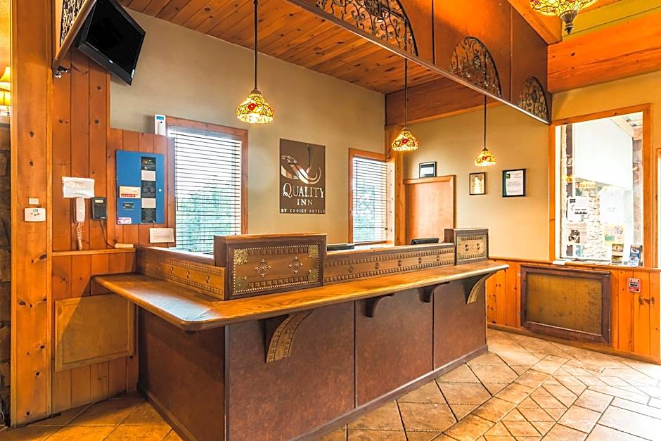 Quaint Inn &Suites