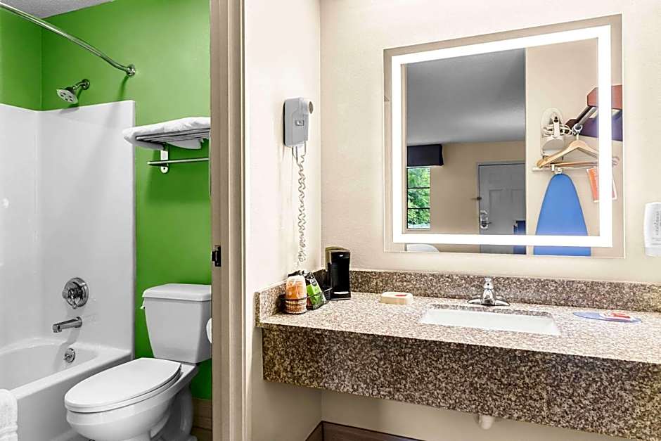 Econo Lodge Russellville