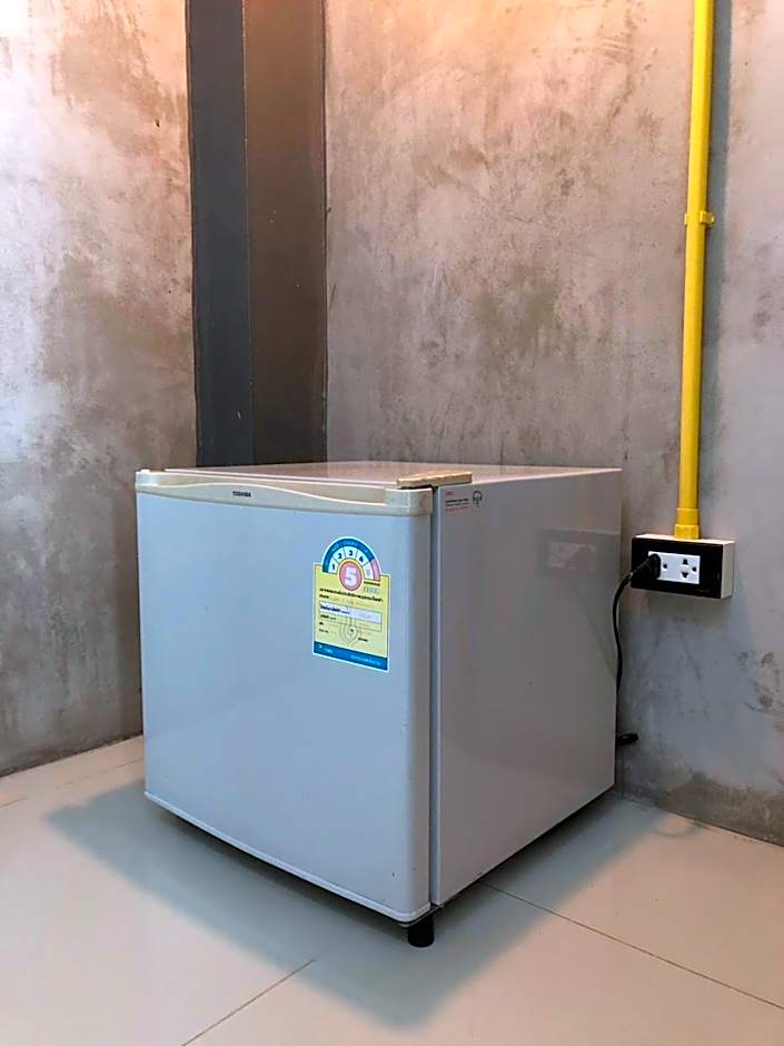 Yimwhan Hostel & Cafe Ayutthaya