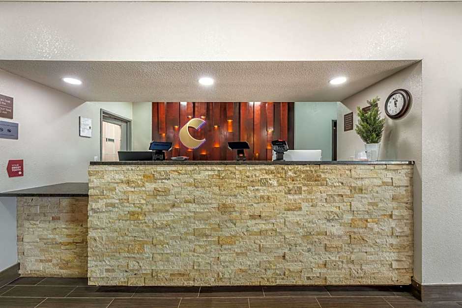 Comfort Suites Omaha East-Council Bluffs