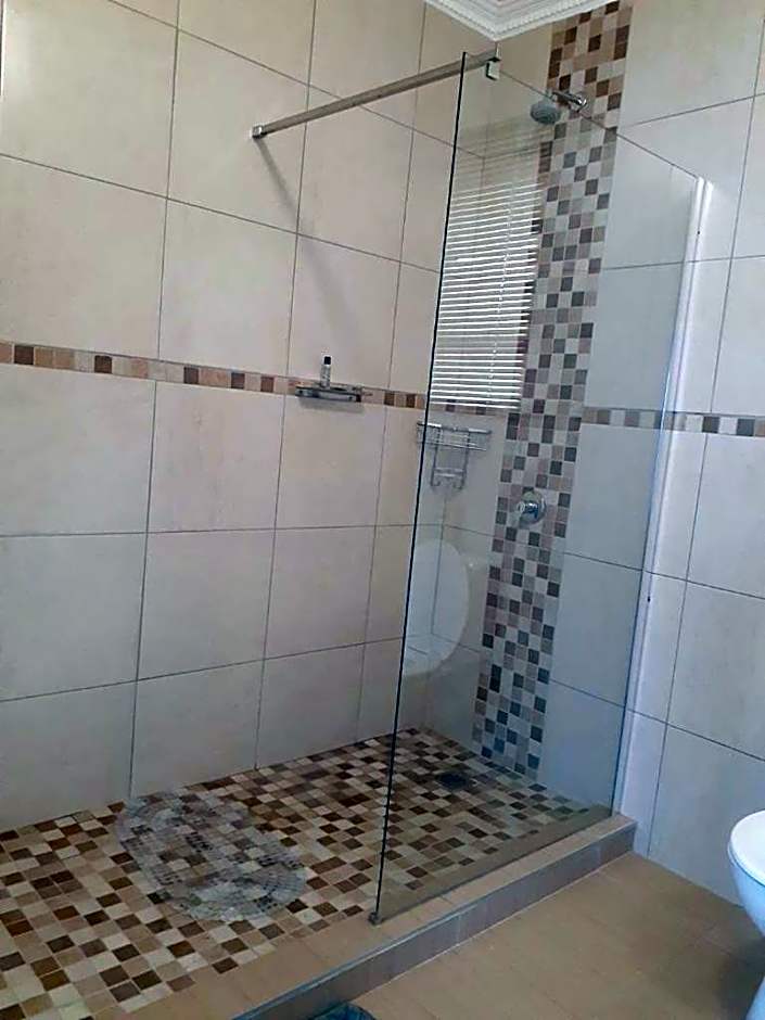 Vikamana Guest House
