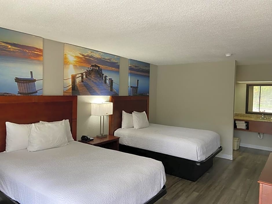 Days Inn by Wyndham Ozark