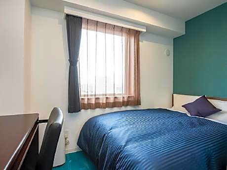 Double Room with Small Double Bed - Non-Smoking - Small Dog Friendly