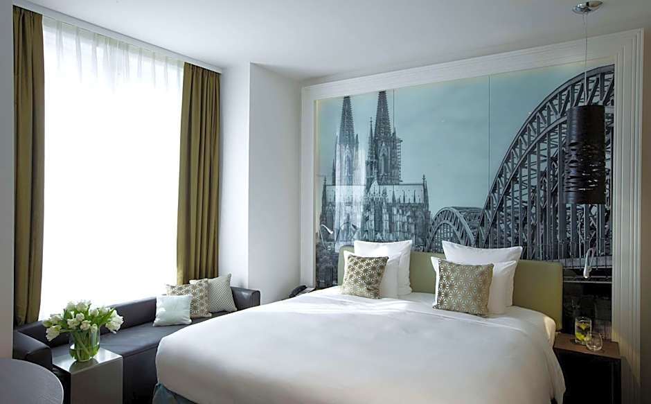 Lindner Hotel Cologne City Plaza, part of JdV by Hyatt
