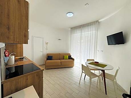 Apartment with Garden View
