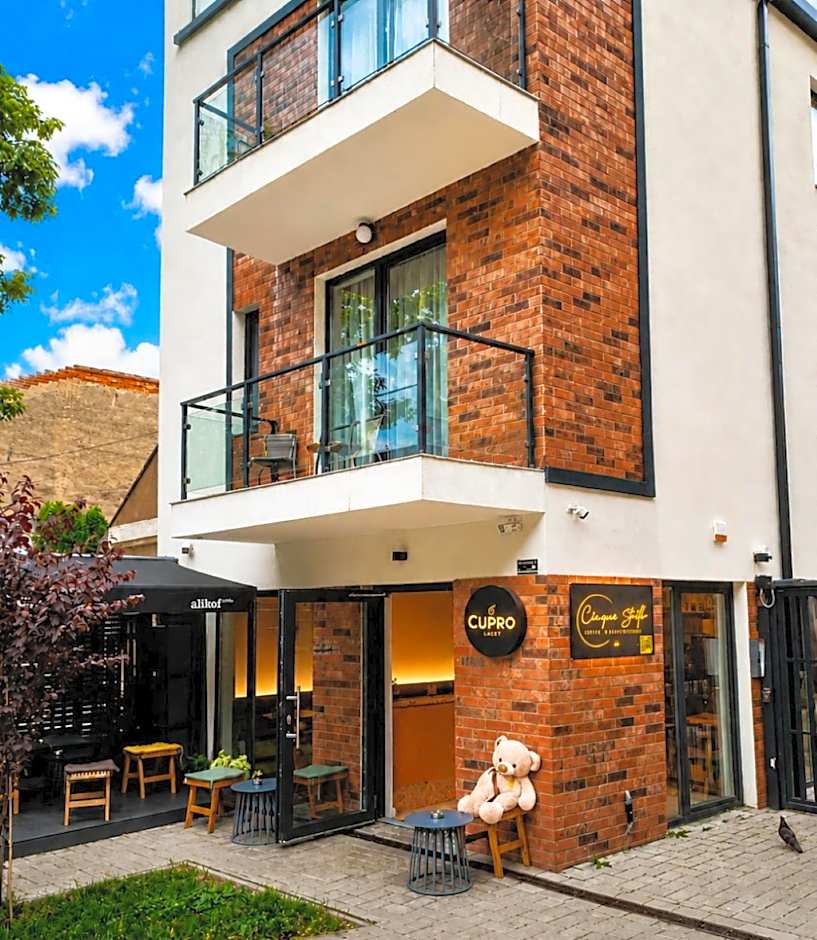 Cinque Stelle Hotel Apartments