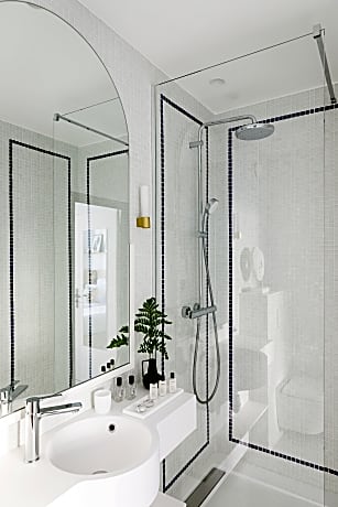 1 Double Bed Non-Smoking Classic Room Balcony