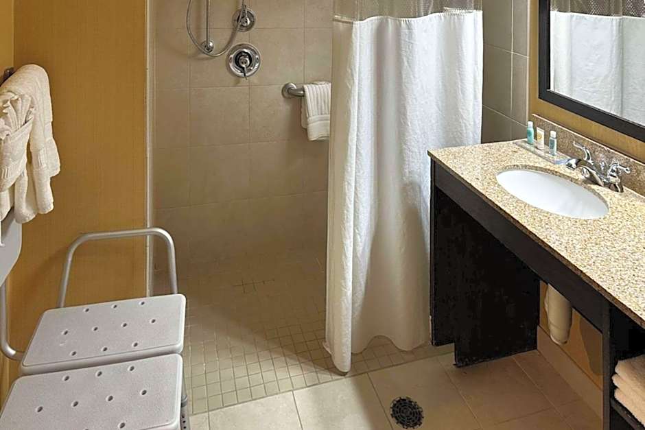 Comfort Inn & Suites Frisco East - McKinney