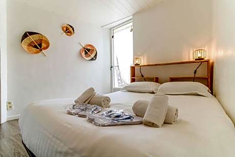 SELECT' - Studio au coeur du village de Bormes-les-mimosas ! - GECKO