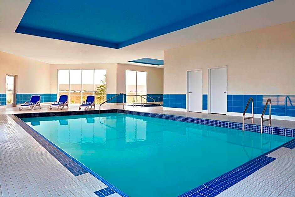 Four Points By Sheraton Edmonton Gateway
