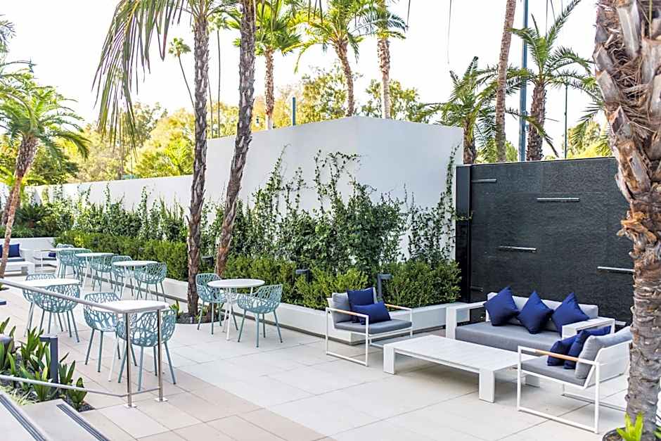 The Beverly Hilton