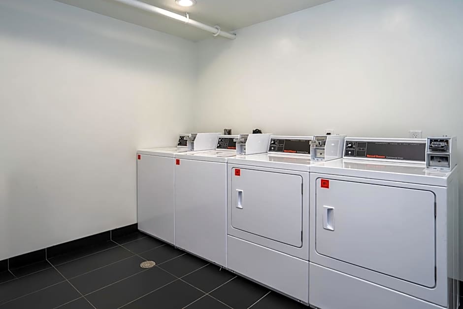 Four Points by Sheraton Salt Lake City Airport