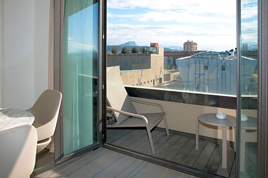 Renaissance by Marriott Aix-en-Provence Hotel