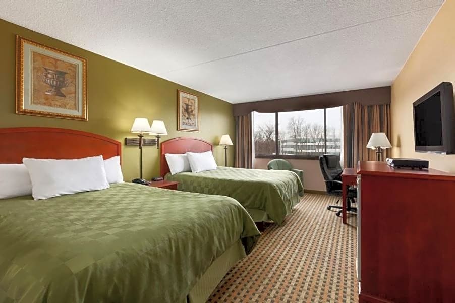 Ramada by Wyndham Rochelle Park Near Paramus