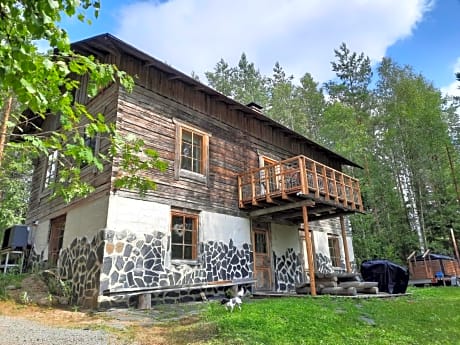 Seitsemisen Torpat Log Cabin