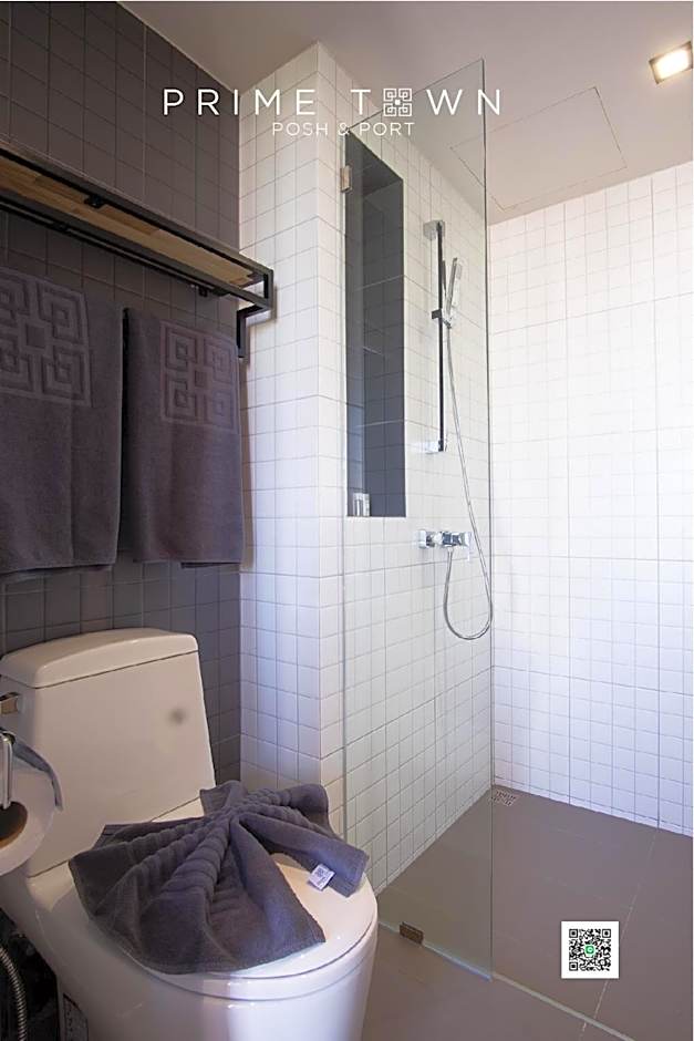 PRIME TOWN - Posh & Port Hotel PHUKET