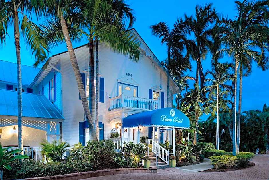 Olde Marco Island Inn And Suites