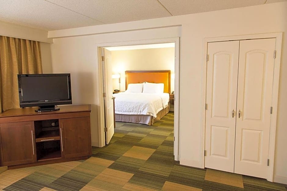 Hampton Inn & Suites Albany-Downtown