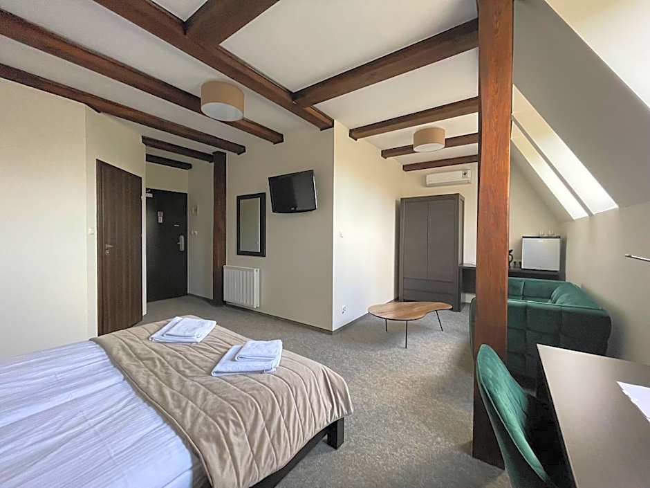 Hotel RED