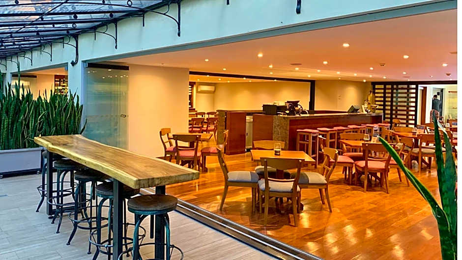 Hotel Estelar Suites Jones