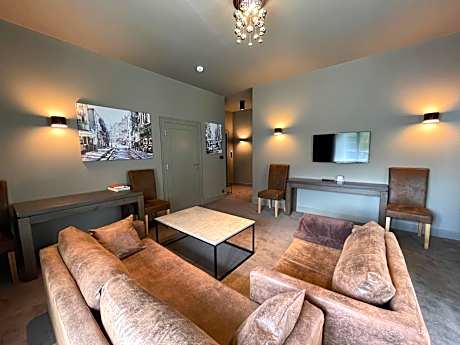 Suite with Garden View