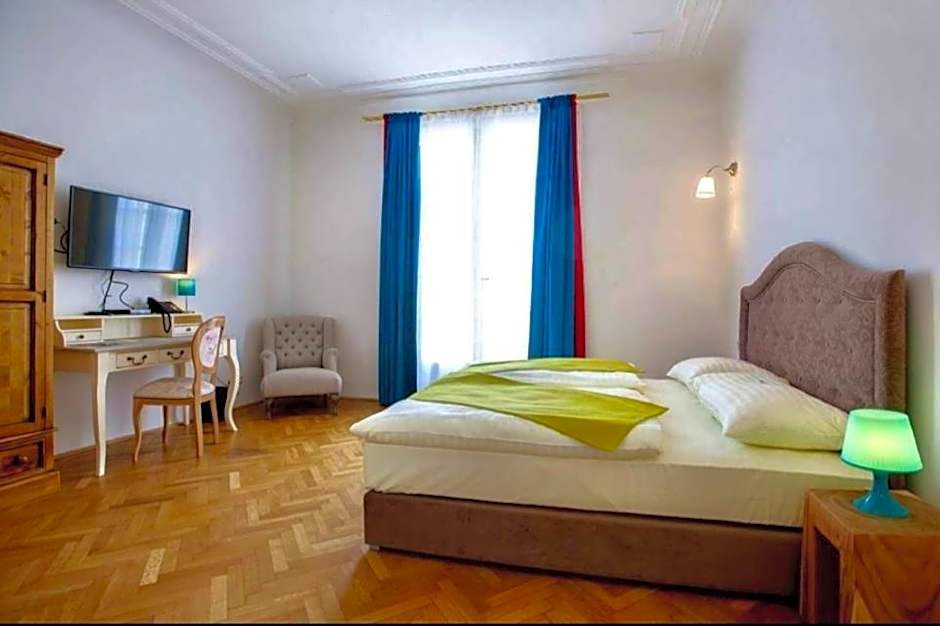 Hotel Pension Museum