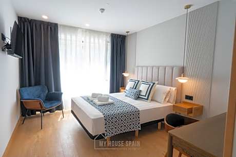 Hotel Central by MyHouseSpain