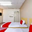 OYO 89461 CP Hotel