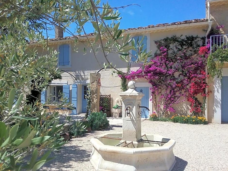 Mas des Bougainvillees