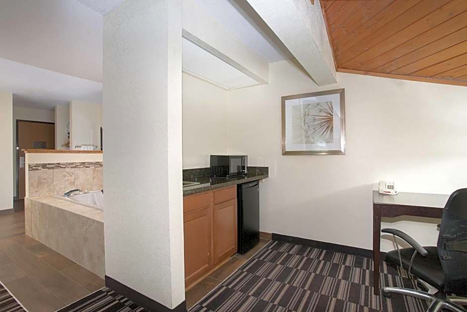 AmericInn by Wyndham Mount Pleasant