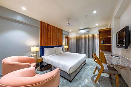 Deluxe Double or Twin Room