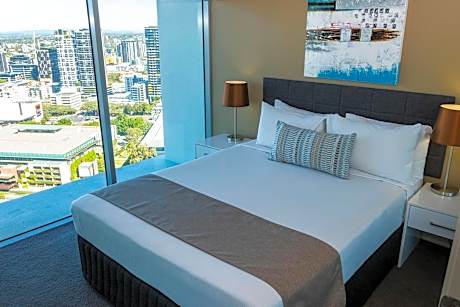 Two-Bedroom River View Apartment - Healthy Sleep Package