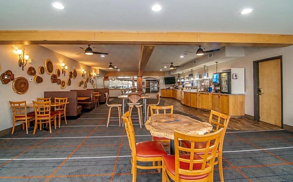 Holiday Inn Express Hotel & Suites Kalispell By IHG