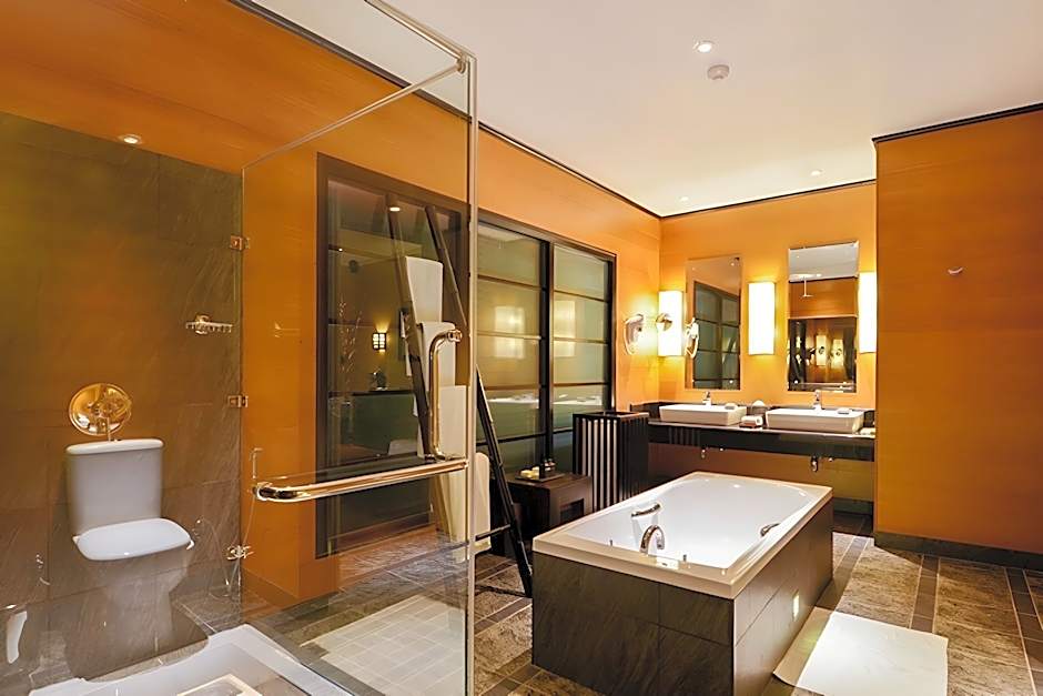 Adaaran Select Huduran Fushi - 24hrs Dine around Premium All inclusive