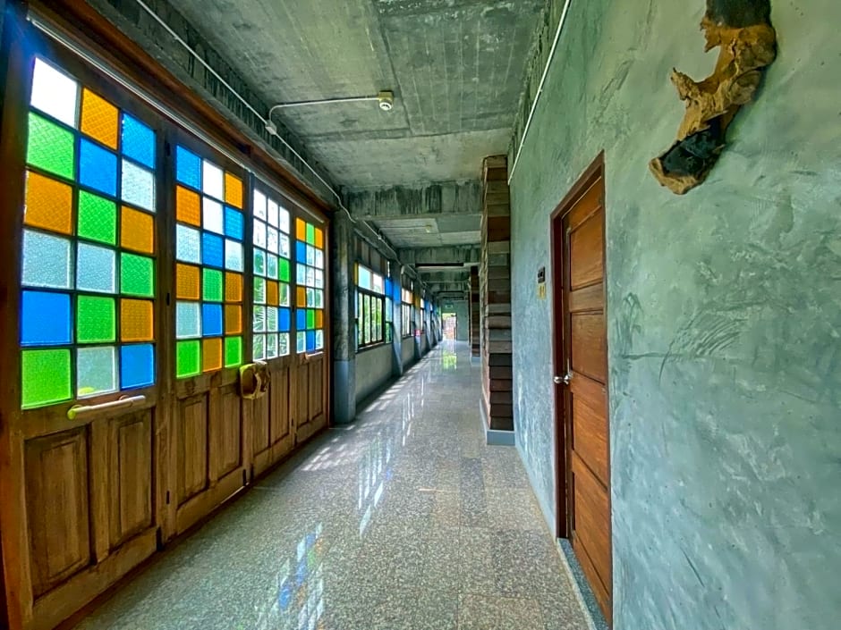 Hug Sakhonnakhon Hotel