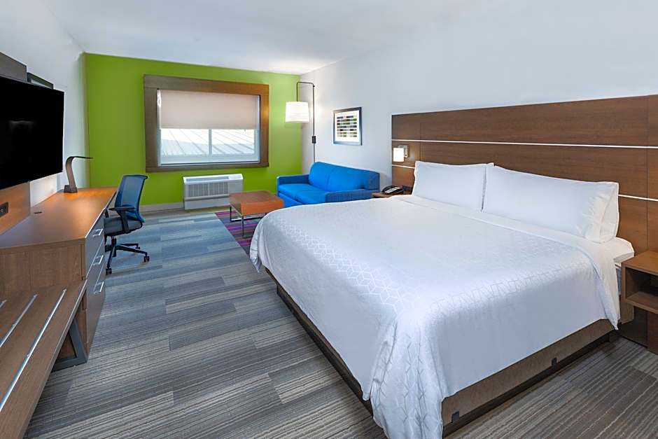 Photo 1 of 3 of 1 King Bed Suite