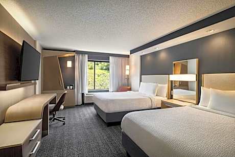 Queen Room with Two Queen Beds