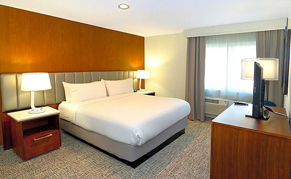 Holiday Inn & Suites San Mateo - SFO By IHG