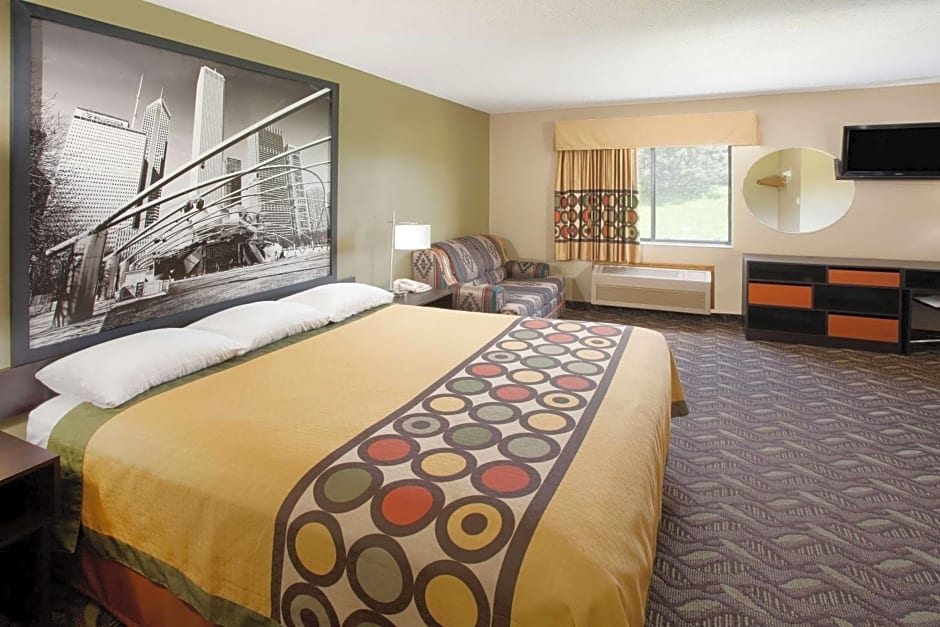 Super 8 by Wyndham Dwight